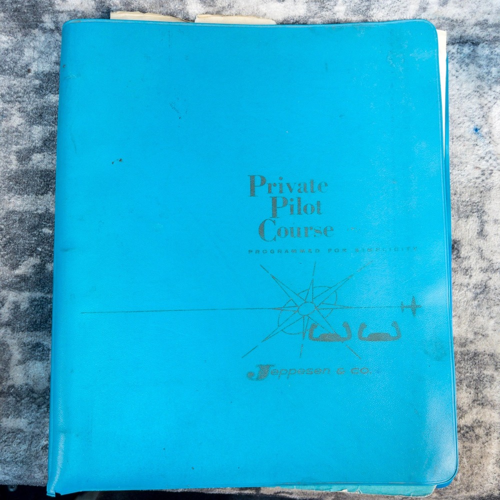 Vintage Jeppesen & Co Private Pilot Course Manual Binder Flight Training